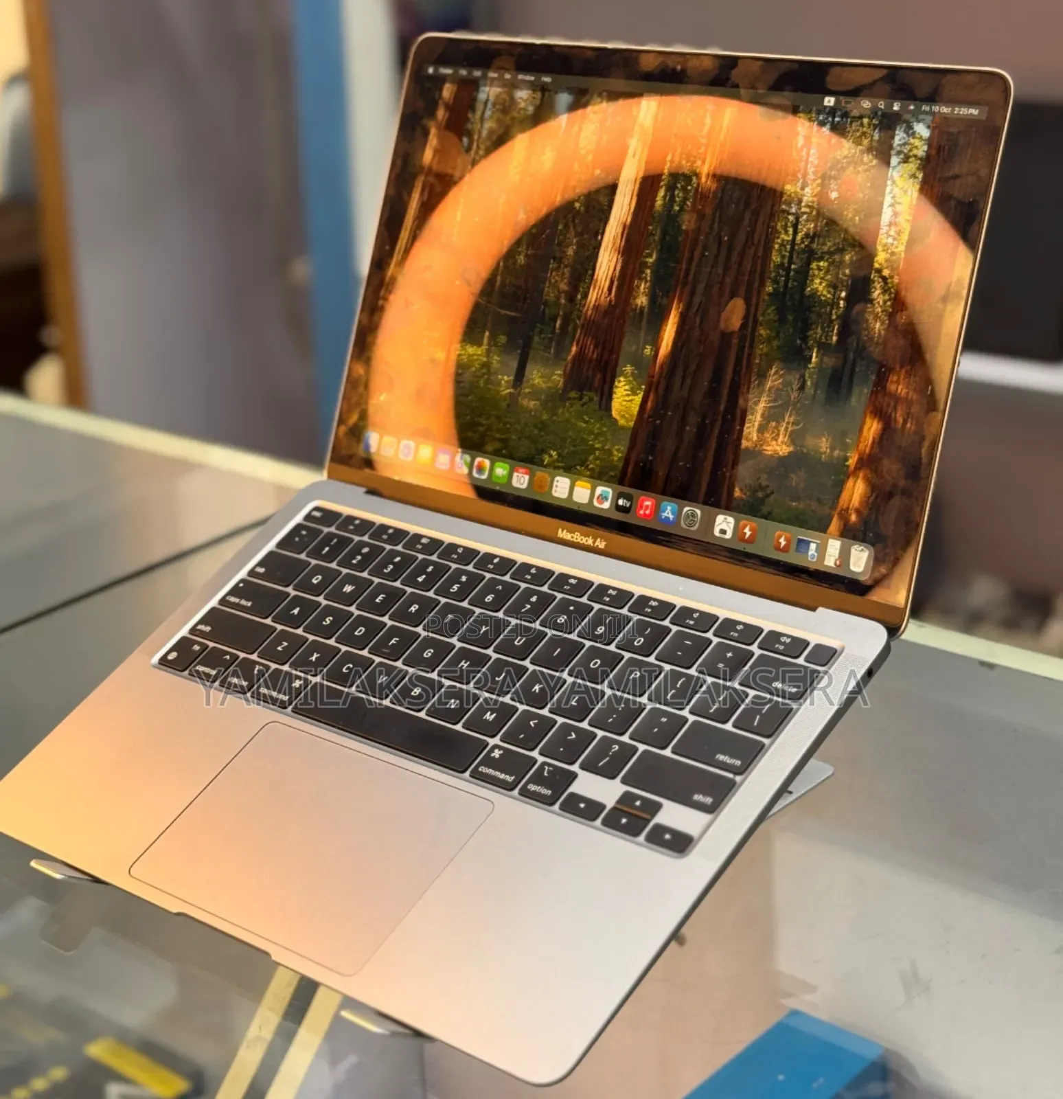 New Laptop Apple MacBook Air 2020 M1 8GB Apple M1 SSD 256GB