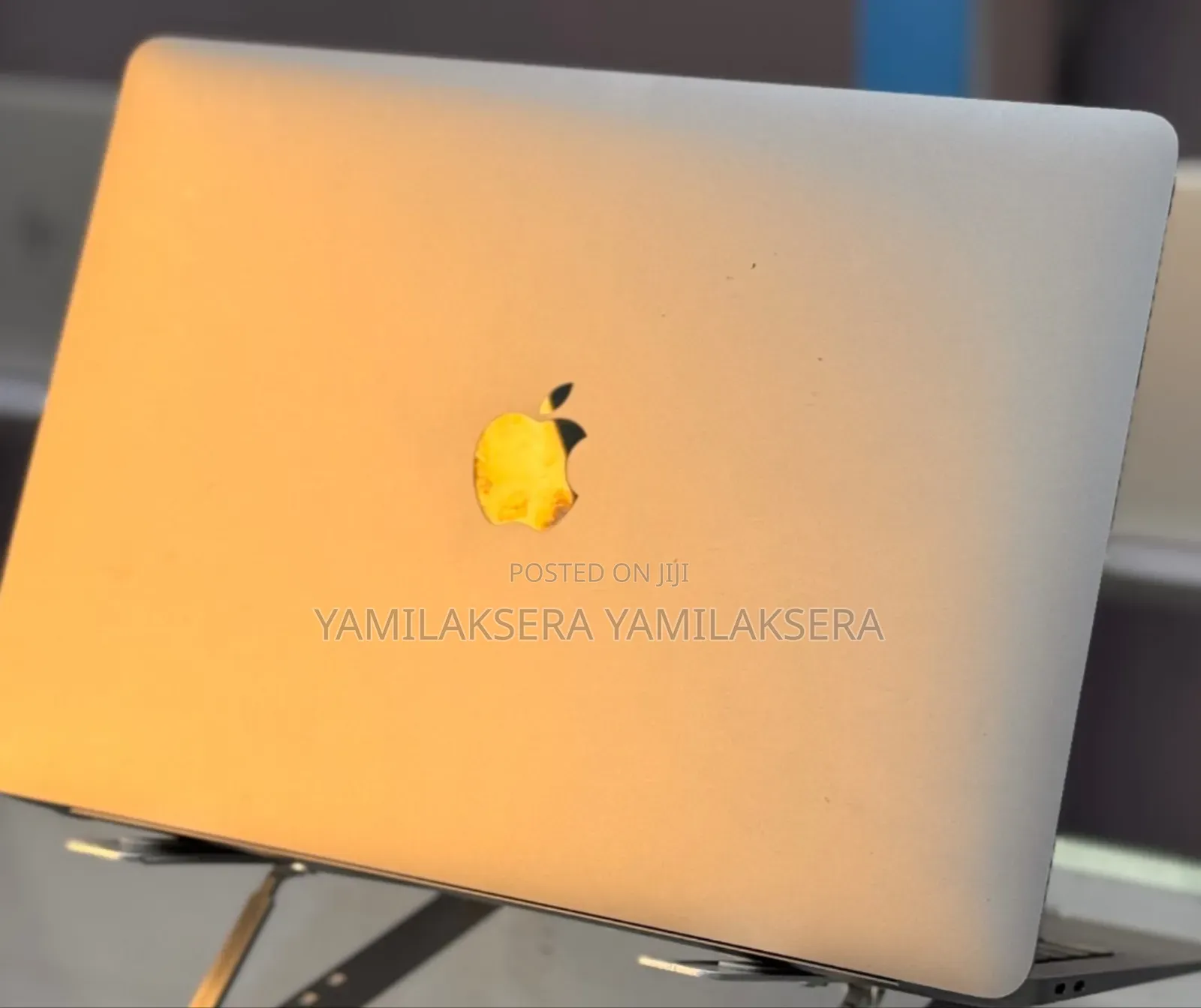 New Laptop Apple MacBook Air 2020 M1 8GB Apple M1 SSD 256GB