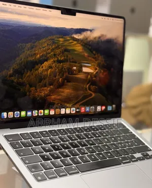 Photo - New Laptop Apple MacBook Air 2022 M2 8GB Apple M2 SSD 256GB