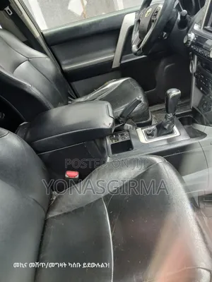 Toyota Land Cruiser 2010 Black