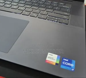 New Laptop Dell Inspiron 15 16GB Intel Core I7 SSD 1T