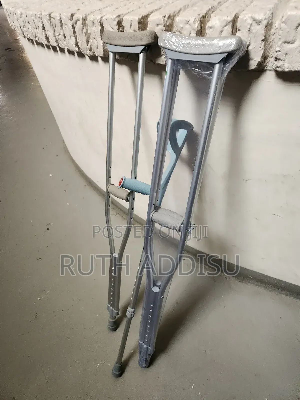 Axillary Crutches Bilateral膽子medical Crutches煞車axillary Crutches New