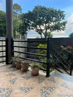 7bdrm Villa in Adisu Gebeya, Arada for sale