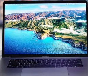 New Laptop Apple MacBook Pro 2017 16GB Intel Core I7 SSD 512GB