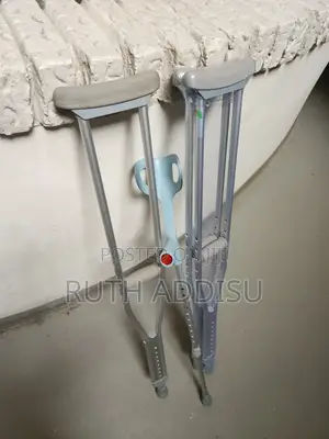 Elbow and Axillary Bilateral Crutches奢求medical Stainless Crutches