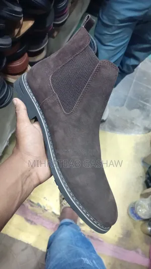 Photo - Chealse Boots