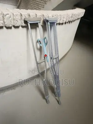 Crutches奔走crutches癈我almunium Crutches坂了crutches嵾你axillary Crutches New