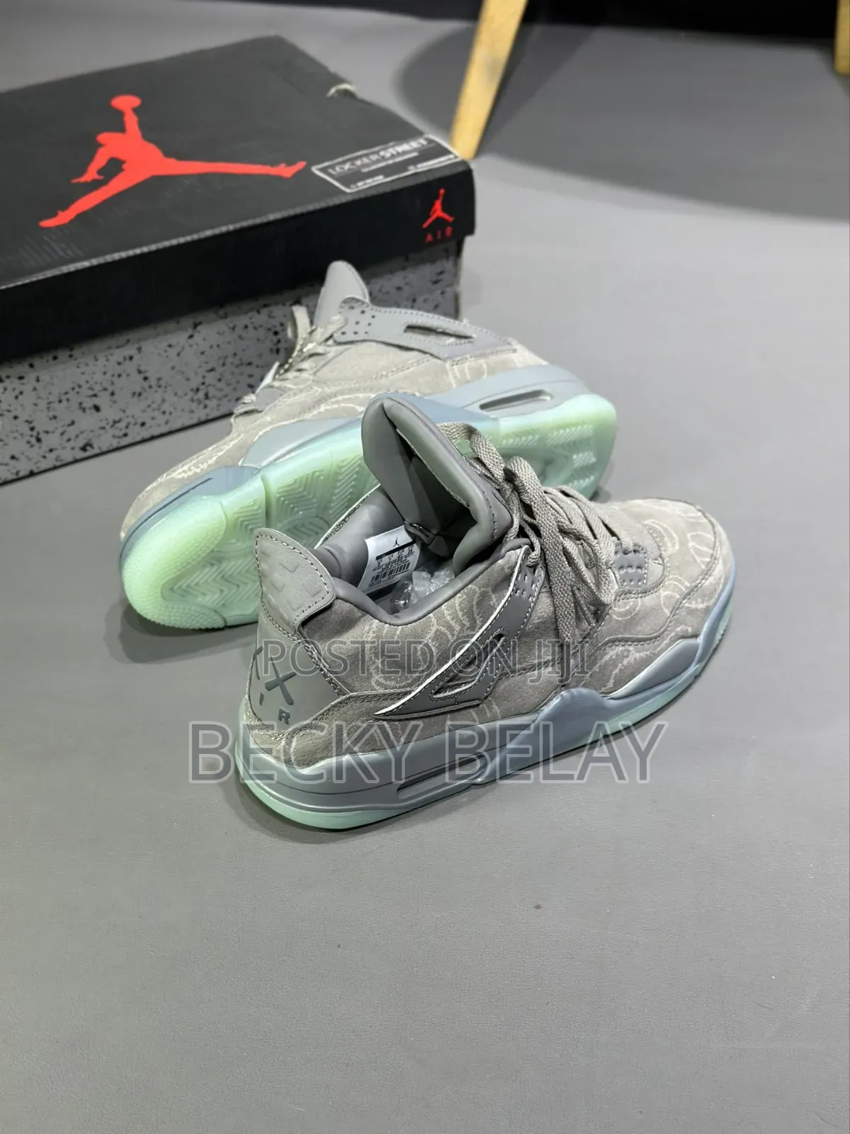 Air Jordan 4 X Kaws Shoes