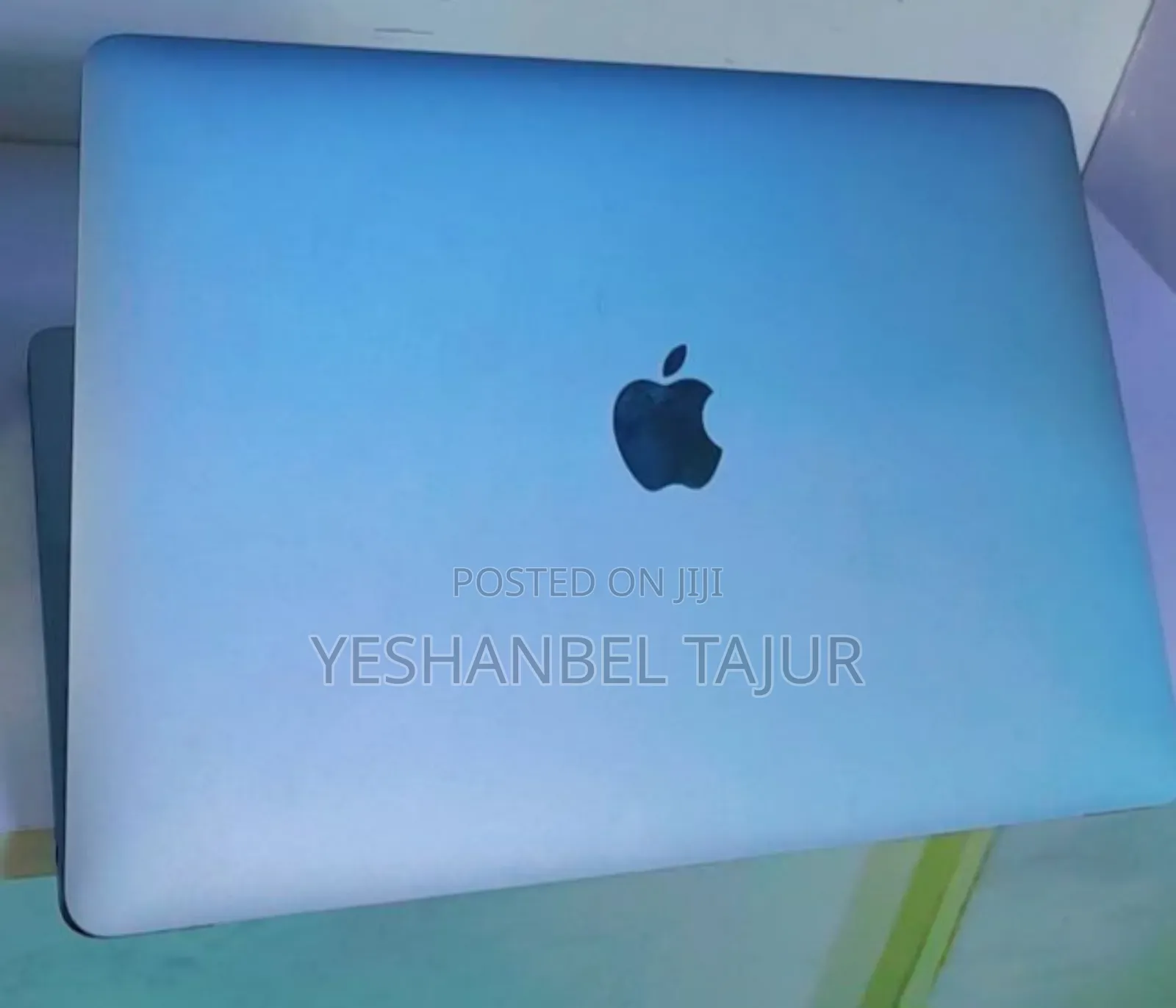 New Laptop Apple MacBook Air 2020 M1 8GB Apple M1 SSD 256GB