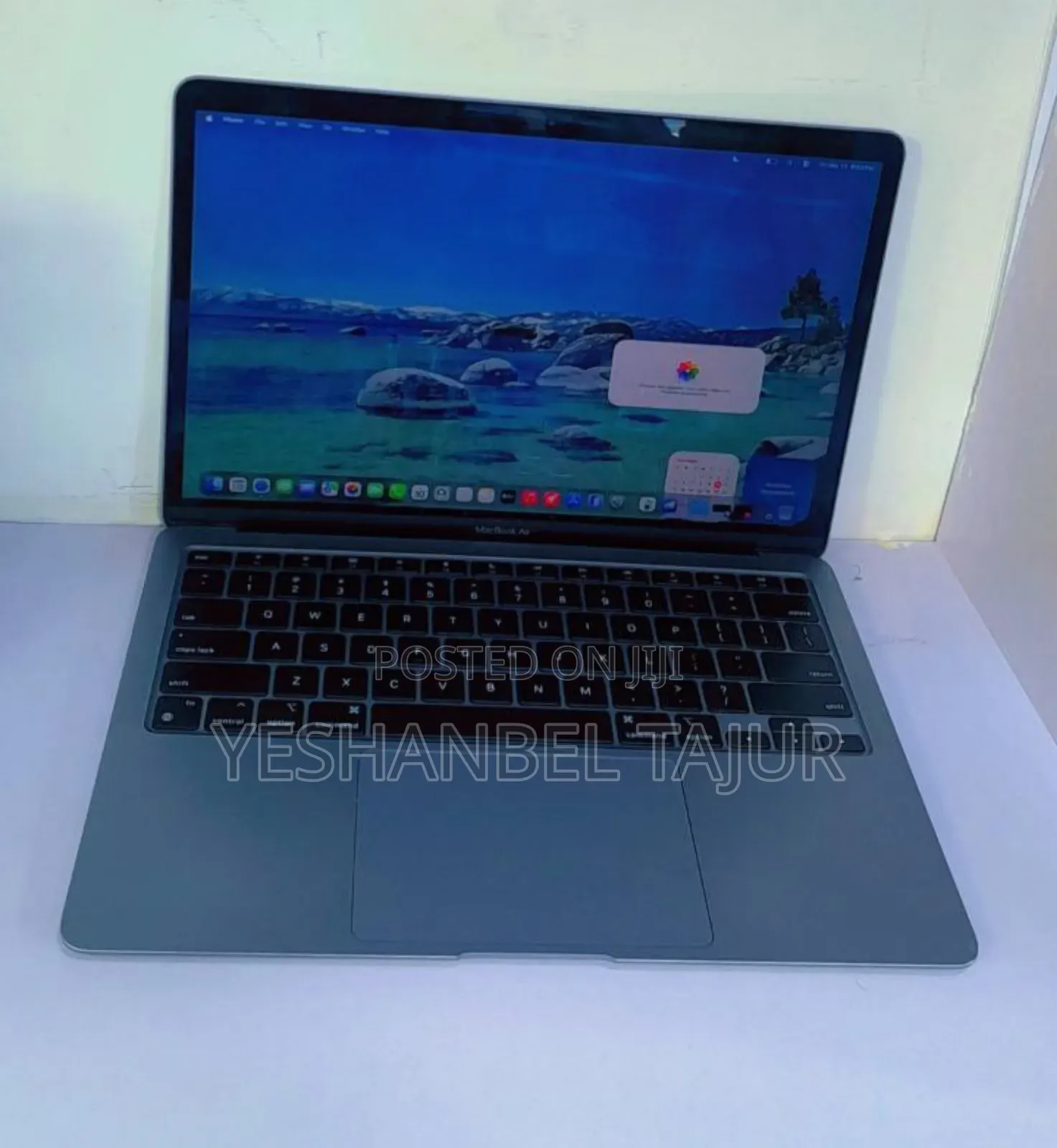 New Laptop Apple MacBook Air 2020 M1 8GB Apple M1 SSD 256GB