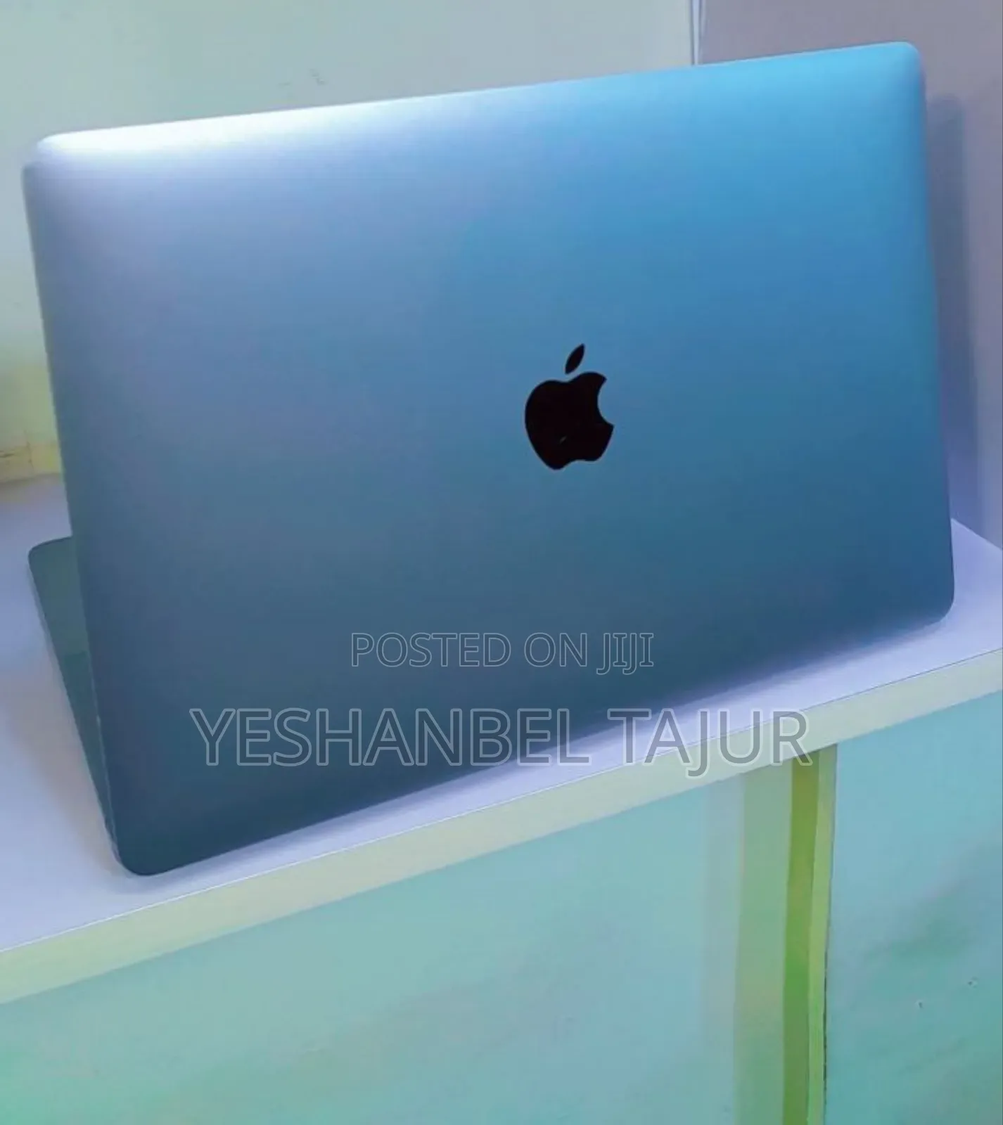 New Laptop Apple MacBook Air 2020 M1 8GB Apple M1 SSD 256GB