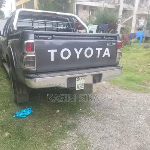 Toyota Hilux 3.0 D-4D 4x4 2015 Gray