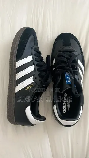 Photo - Adidas Samba