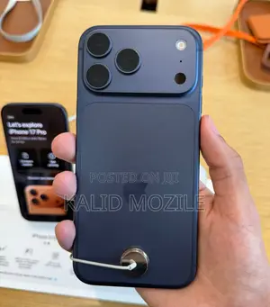 Photo - New Apple iPhone 17 Pro Max 256 GB Blue