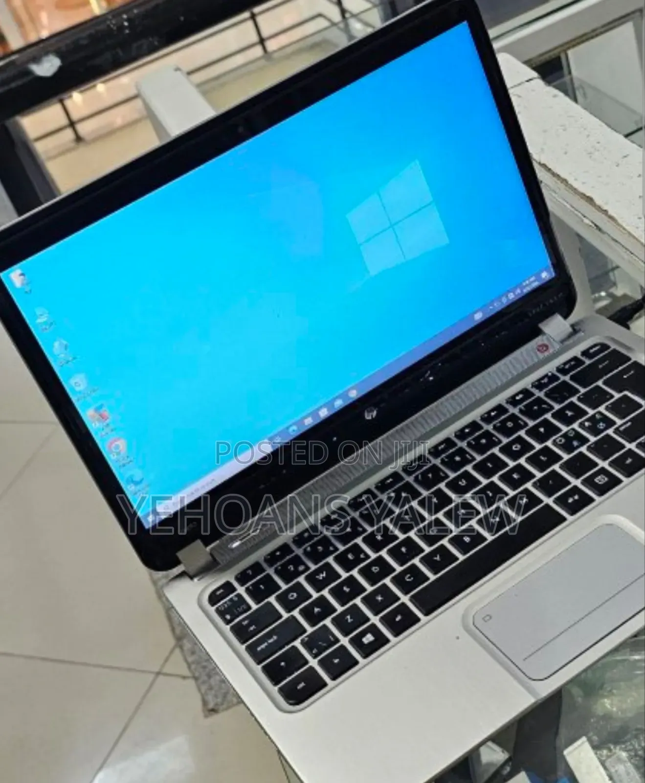 New Laptop HP Spectre 13 4GB Intel Core i5 SSD 128GB