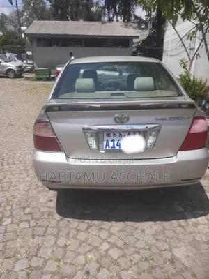 Photo - Toyota Corolla 2006 Gold