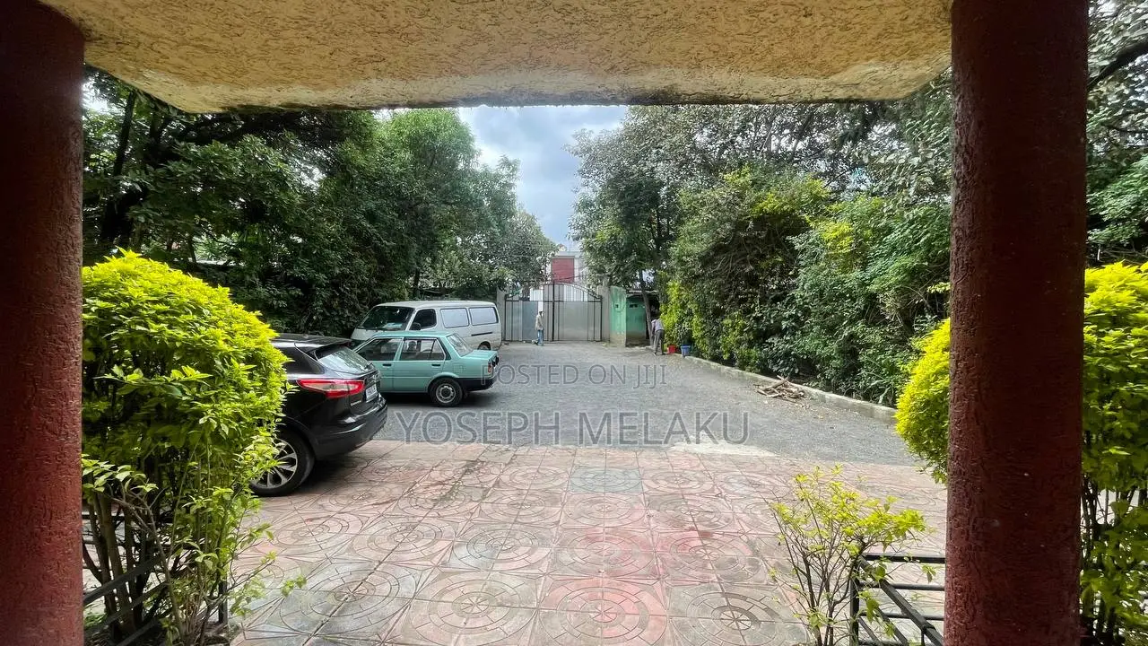 Four-Storey Building for Rent – Beklo Bet