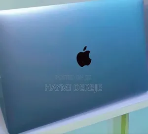 Photo - New Laptop Apple MacBook Pro 2019 8GB Intel Core I5 SSD 256GB