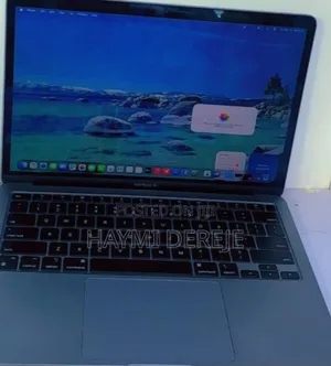 New Laptop Apple MacBook Pro 2019 8GB Intel Core I5 SSD 256GB