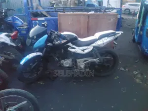 Bajaj Pulsar 180 2019 White