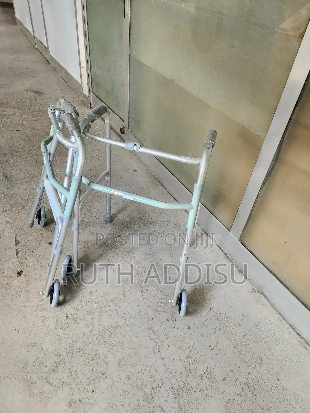 Foldable Walker段的medical Walker管轄brand New Walker朱雀walker Medical