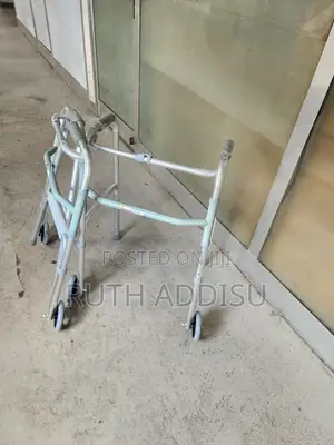 Foldable Walker段的medical Walker管轄brand New Walker朱雀walker Medical