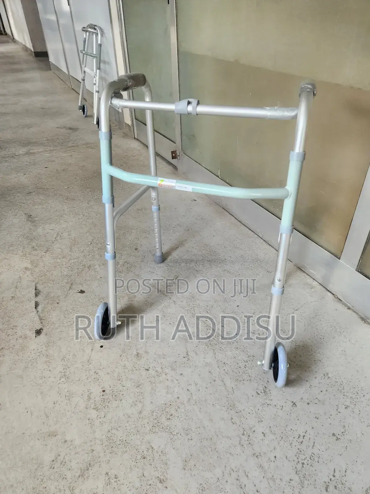 Foldable Walker喬治almunium Medical Walker朱槿brand New Walker吞槍walker New