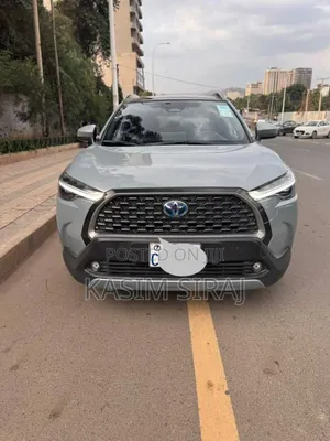 Photo - Toyota Corolla Cross Hybrid 2024 Blue