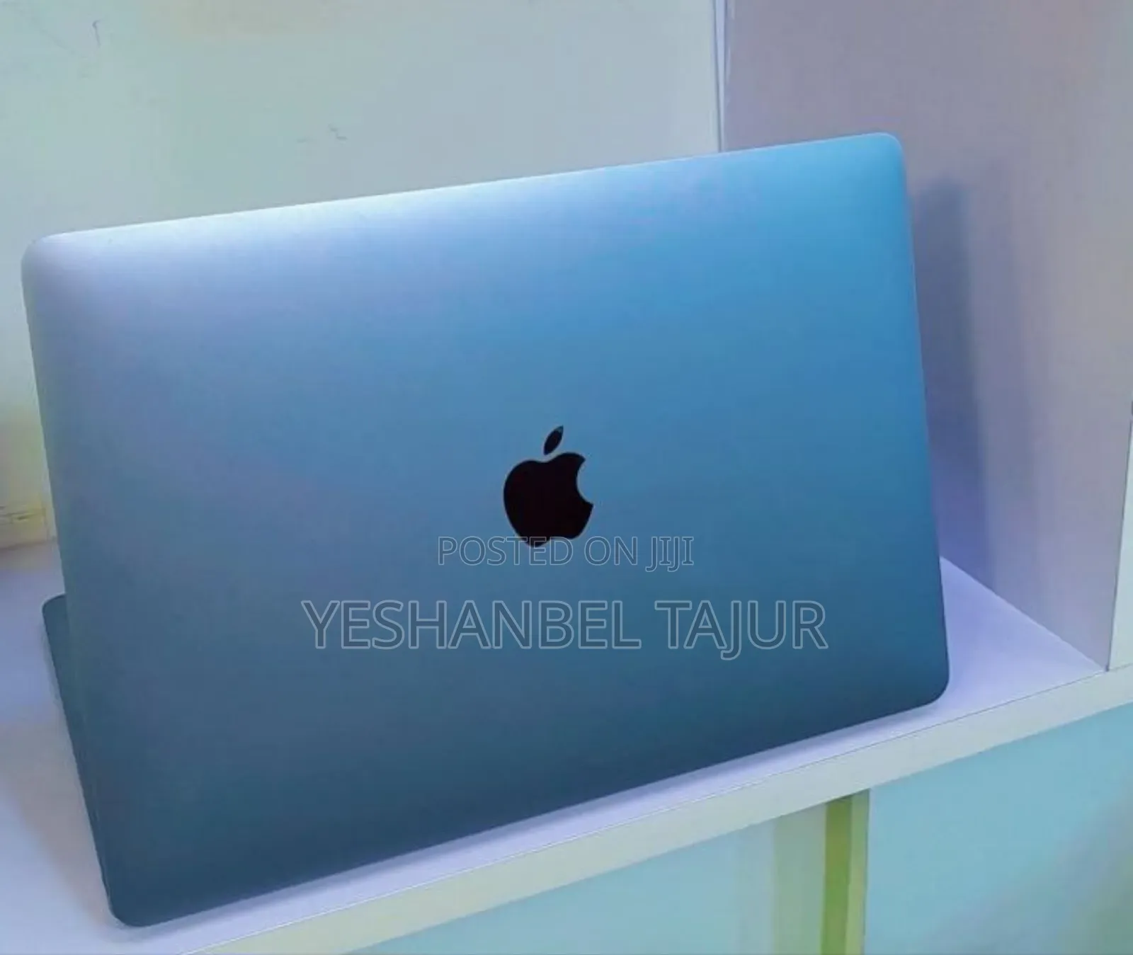 New Laptop Apple MacBook Pro 2020 M1 8GB Apple M1 SSD 512GB