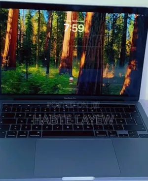 New Laptop Apple MacBook Pro 2020 M1 8GB Apple M1 SSD 512GB