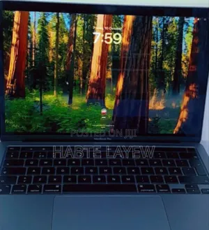 New Laptop Apple MacBook Pro 2020 M1 8GB Apple M1 SSD 512GB