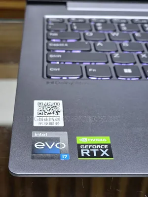 Photo - New Laptop Lenovo ThinkPad Yoga 16GB Intel Core I7 SSD 512GB