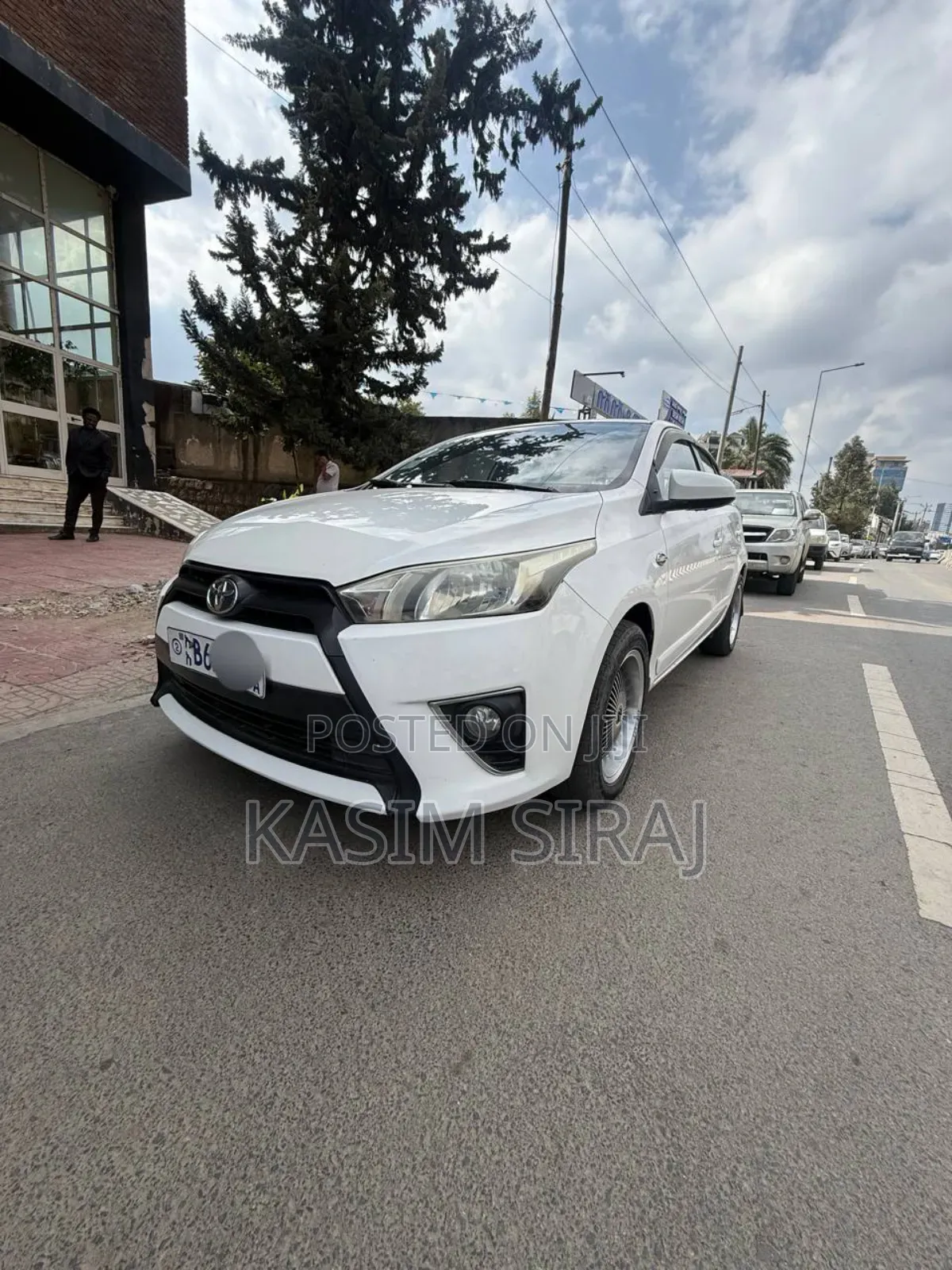 Toyota Yaris L Hatchback 5dr 2016 White