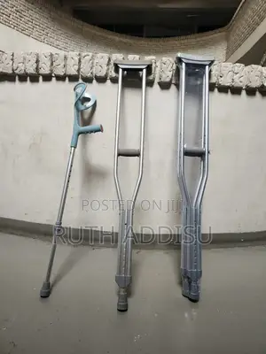 Axillary Bilateral Crutches痛哭almunium Brand New Axillary Crutches New