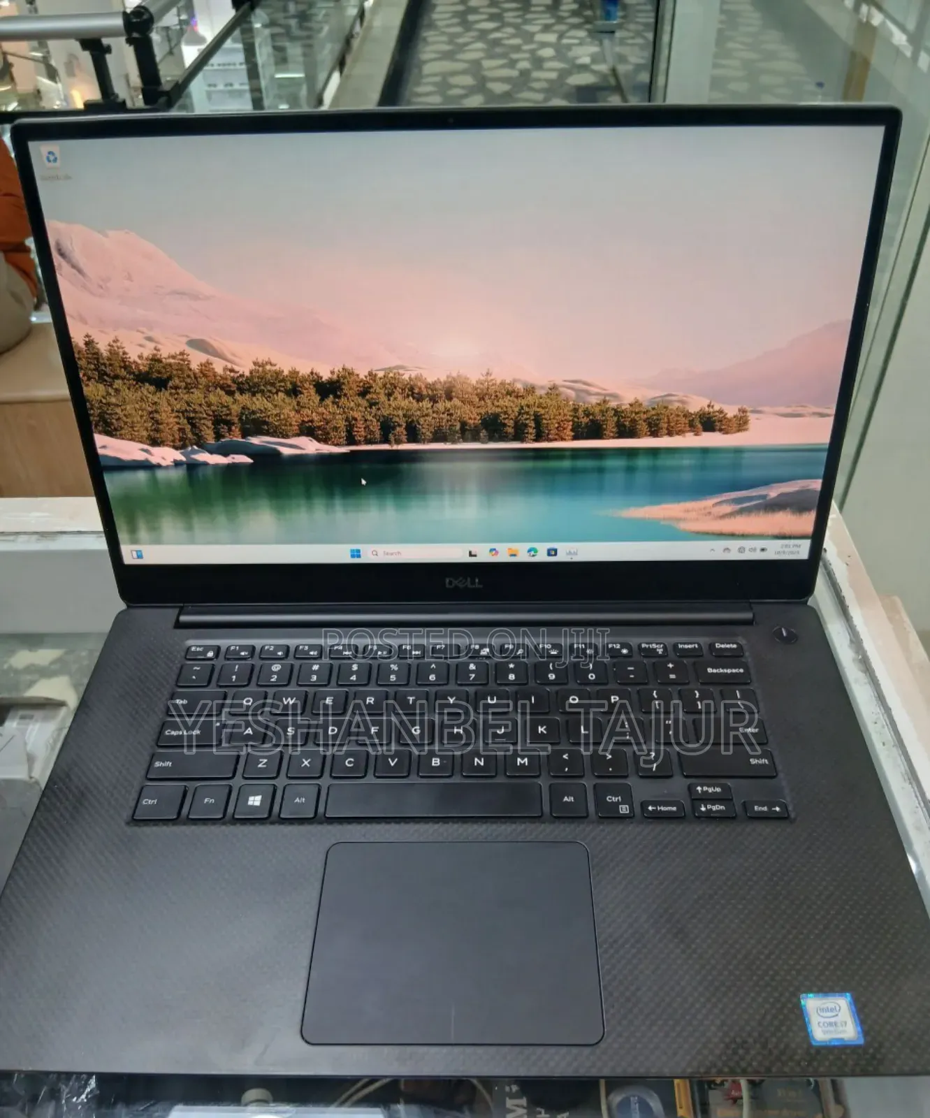 New Laptop Dell Precision 5540 24GB Intel Core I7 SSD 1T
