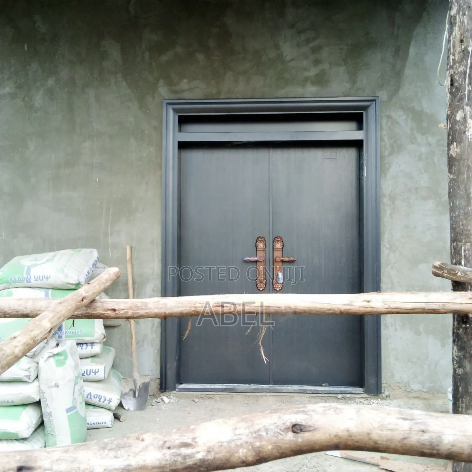 Victor በር Abel PLC