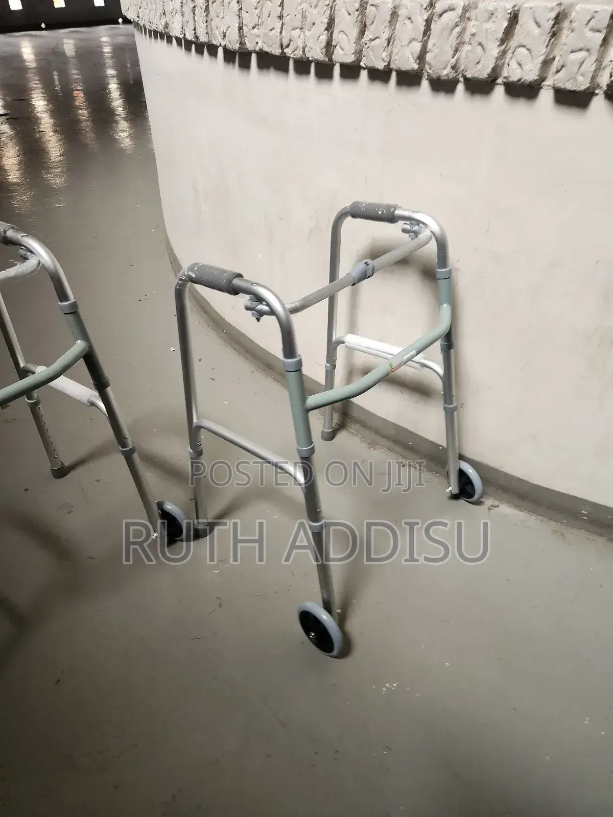 Foldable Walker腕力almunium Walker腔裏medical Walker朱諾foldable Walker New