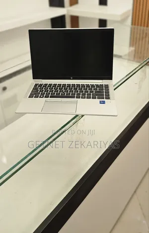 New Laptop HP EliteBook 840 G8 16GB Intel Core I7 SSD 512GB