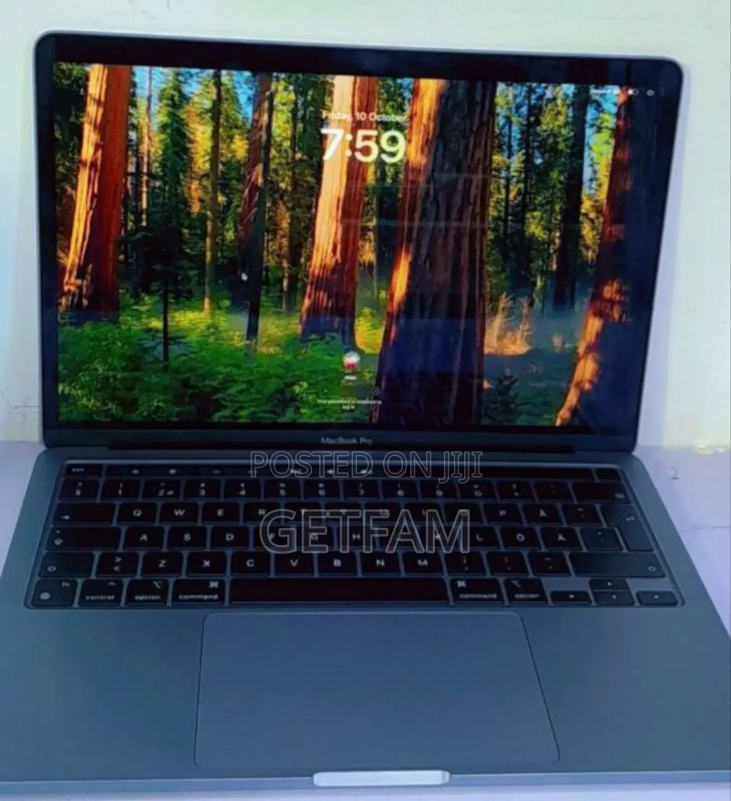 New Laptop Apple MacBook Pro 2020 M1 8GB Intel Core M2 SSD 512GB