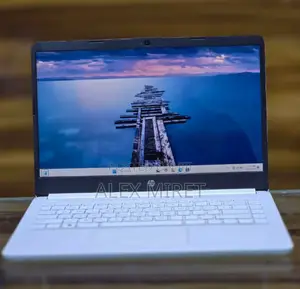 New Laptop HP Stream Notebook 4GB Intel Celeron SSD 60GB