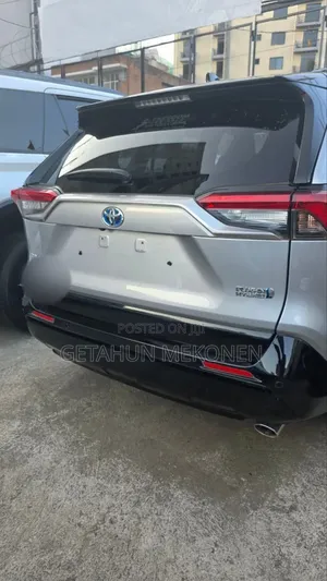 New Toyota RAV4 2024 Silver