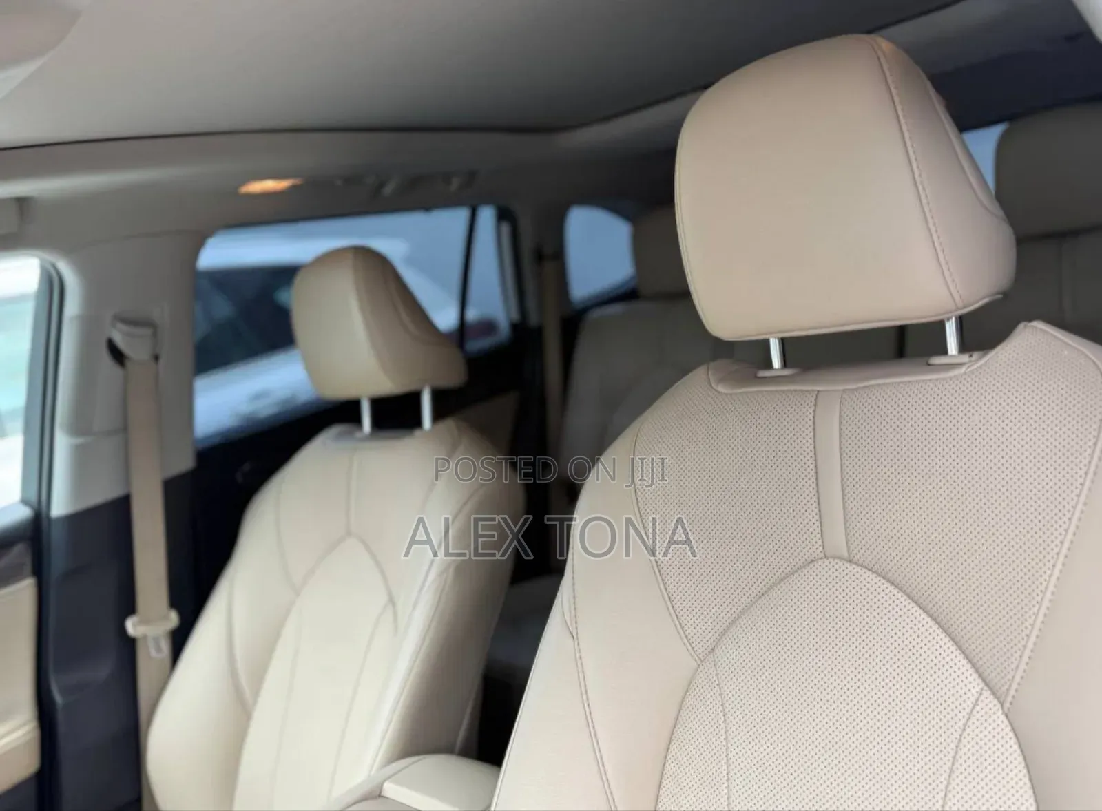 Toyota Highlander Hybrid 2023 White