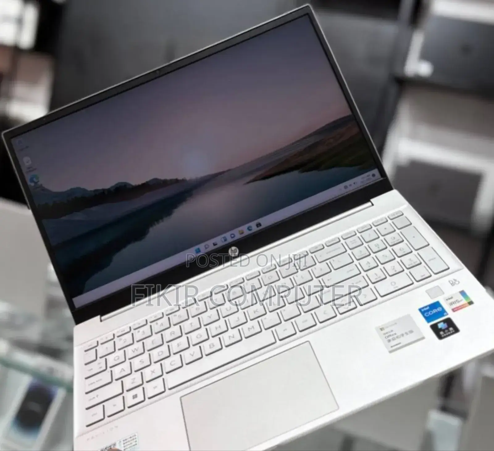 New Laptop HP Pavilion 15 16GB Intel Core I5 SSD 1T