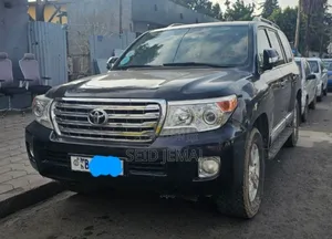 Photo - Toyota Land Cruiser 2015 Matt Black