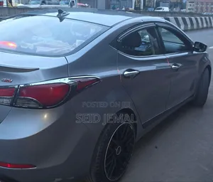 Hyundai Avante 2015 Silver