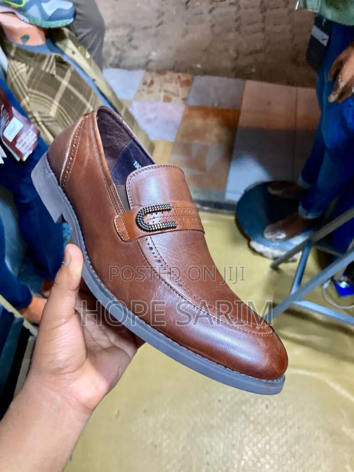 ምቻት ያላቸው የጨርቅ ጫማ Shoes