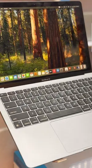 New Laptop Apple MacBook Air 2020 M1 8GB Apple M1 SSD 256GB