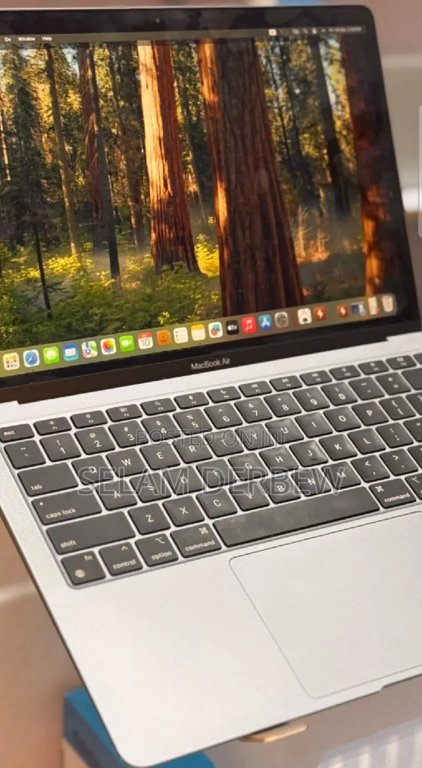 New Laptop Apple MacBook Air 2020 M1 8GB Apple M1 SSD 256GB