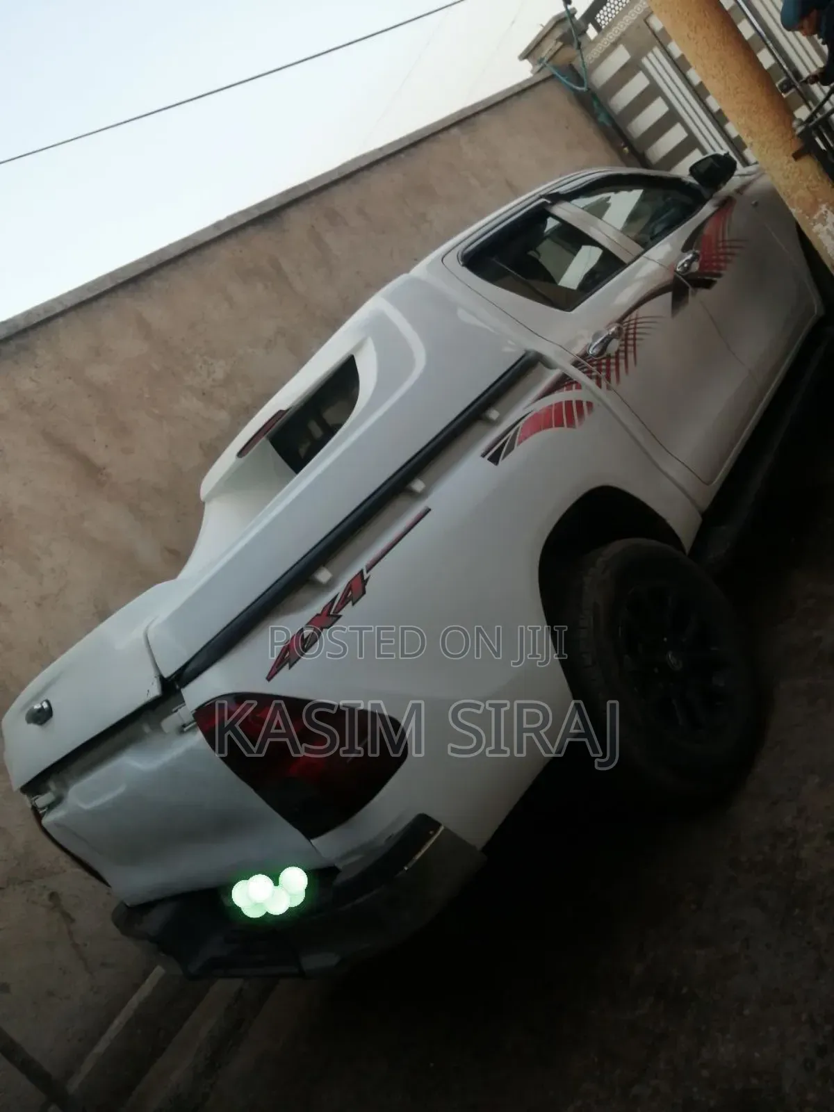 Toyota Hilux Revo Double Cab Deisel 2.4 AWD 2016 White