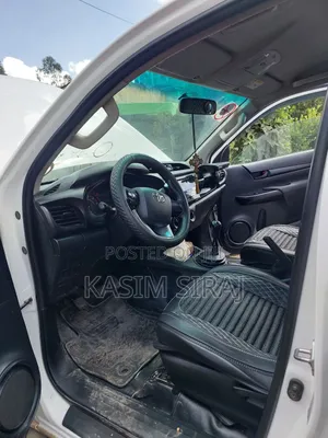 Toyota Hilux Revo Double Cab Deisel 2.4 AWD 2016 White